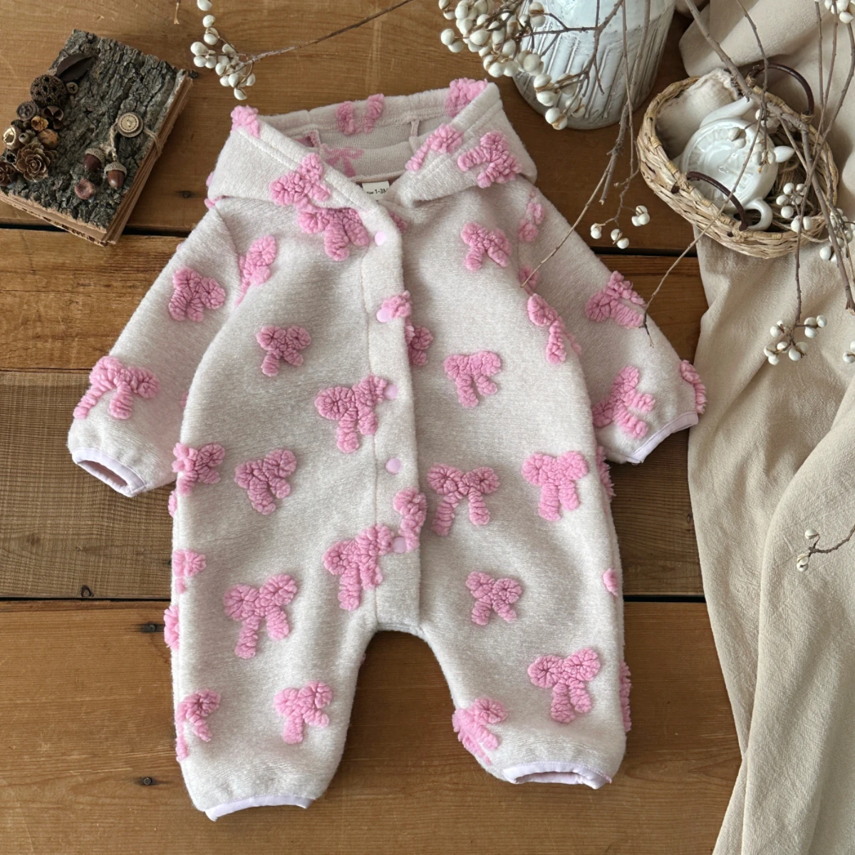 Newborn Baby Girl Romper Floral - Dziewczęcy kombinezon z kapturem, ozdobiony trójwymiarową